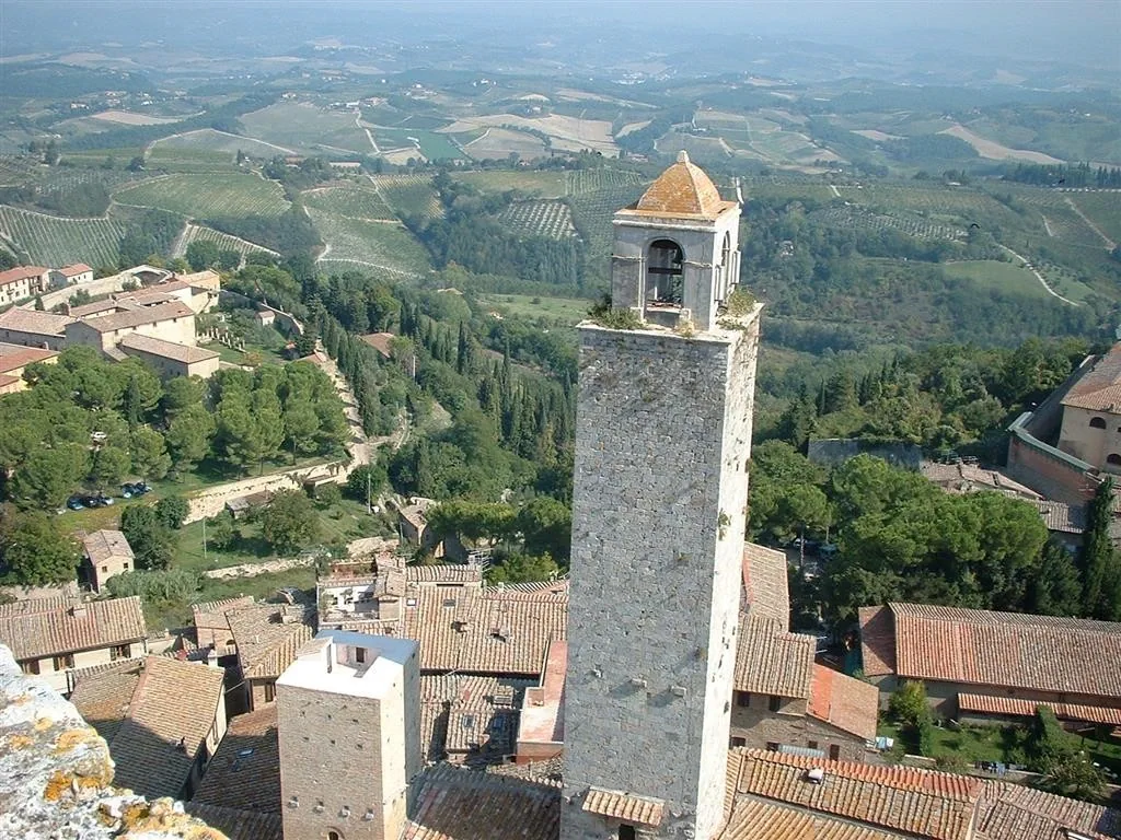 Vernaccia di san gimignano wine country